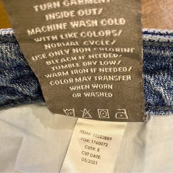 Torrid 22S Mom Straight Vintage Stretch High-Rise Jeans Distressed Frayed Hems - Picture 11 of 14